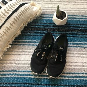Women’s Nike Free Run Black 6.5